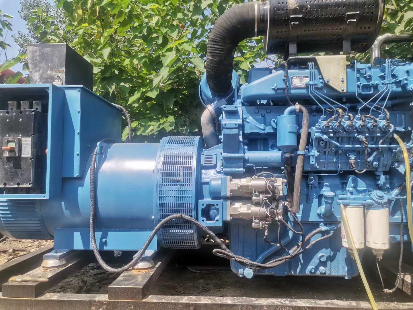 乐都详细说明降低 800kW 柴油发电机输出电流波动的方法