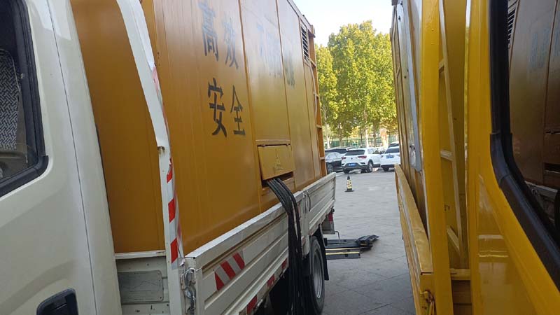 乐都如何判断柴油发电机组和UPS电源的切换时间是否符合要求？
